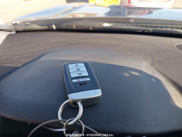 2017 ACURA TLX 19UUB2F58HA001379 Photo 10