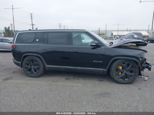 7PDSGABA8PN029719 Rivian R1s Adventure
