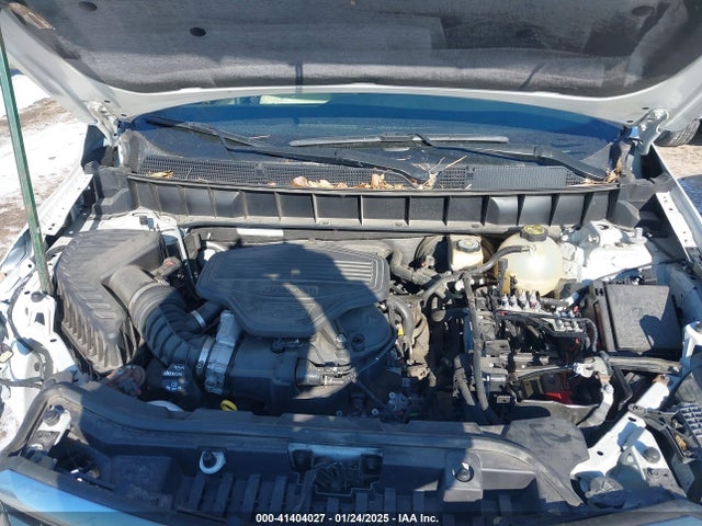 2017 CADILLAC XT5 1GYKNERSXHZ132244 Photo 9