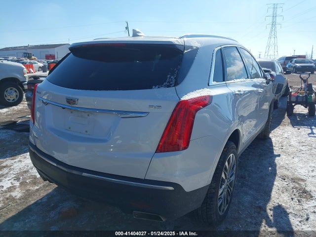 2017 CADILLAC XT5 1GYKNERSXHZ132244 Photo 3