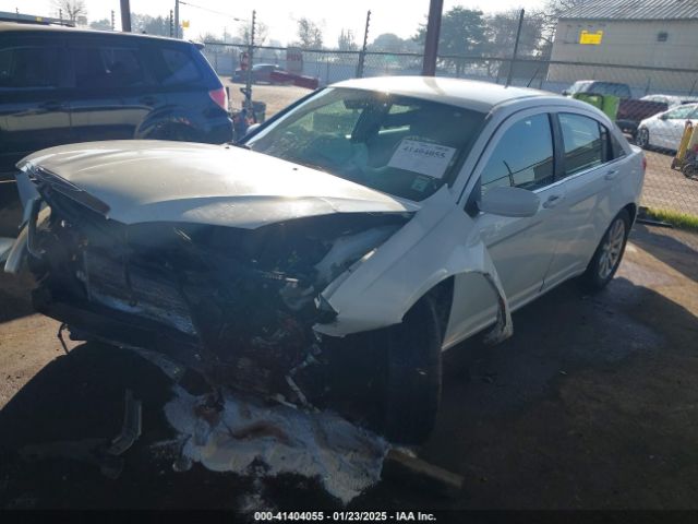 2011 CHRYSLER 200 1C3BC1FG1BN550070 Photo 1