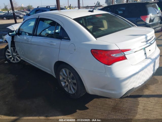 2011 CHRYSLER 200 1C3BC1FG1BN550070 Photo 2