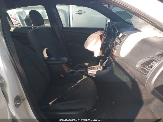 2011 CHRYSLER 200 1C3BC1FG1BN550070 Photo 4