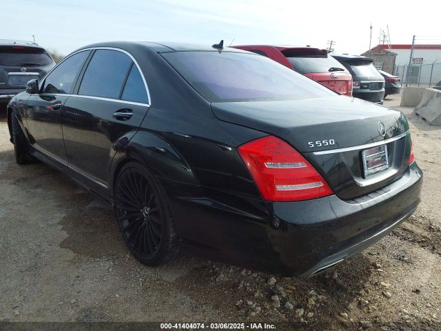 2011 MERCEDES-BENZ S 550 WDDNG7BB4BA389754 Photo 2