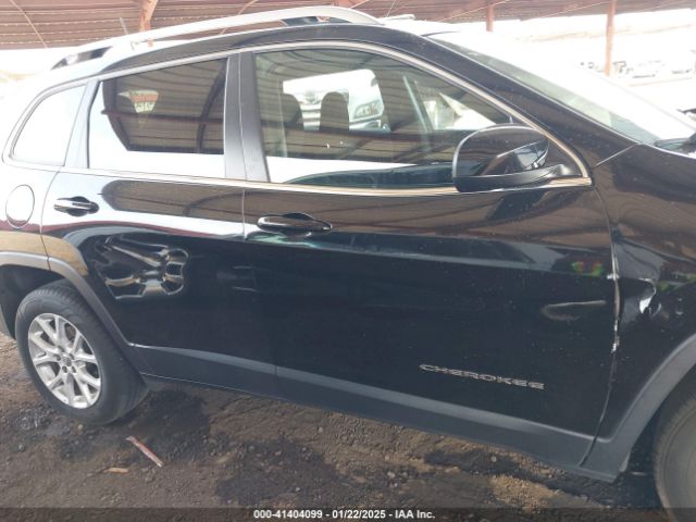 1C4PJLCB1HW641872 Jeep Cherokee Latitude Fwd