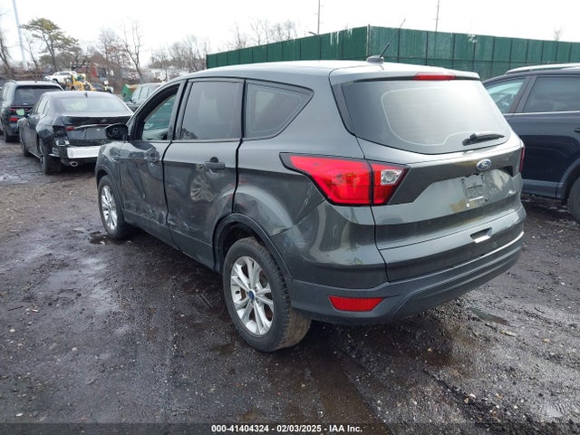 Ford ESCAPE S 2019 1FMCU0F78KUA84260 Image 3