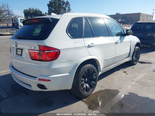 2011 BMW X5 5UXZV8C51BL417481 Photo 3