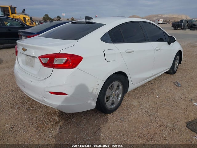 1G1BC5SMXG7263362 Chevrolet Cruze Ls Auto