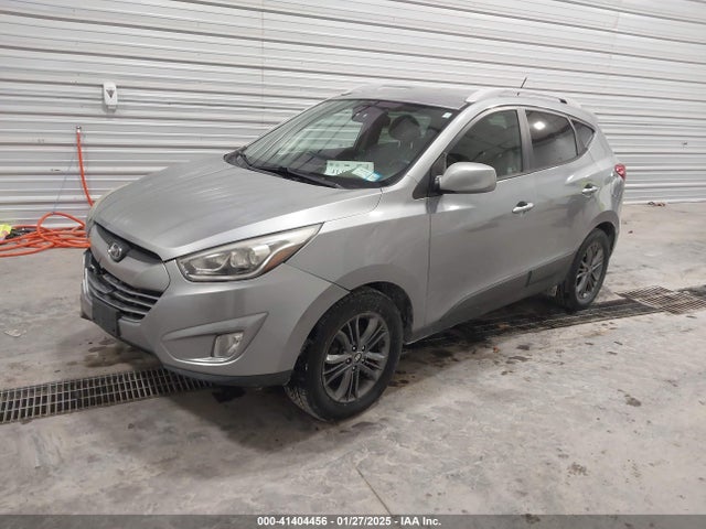 Hyundai TUCSON SE 2015 KM8JUCAG5FU076154 Image 2