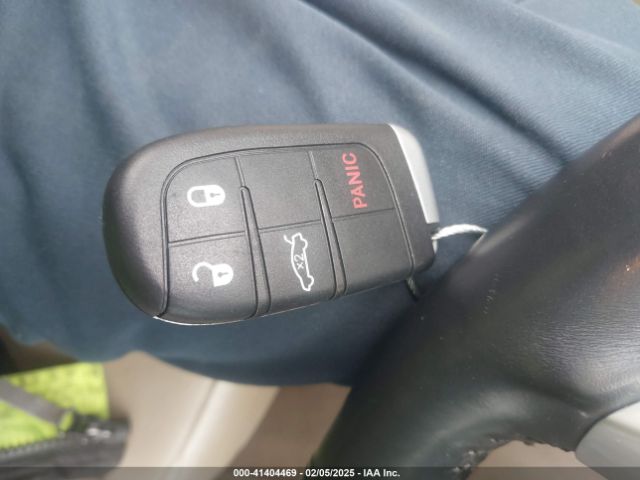 2C3CCAAG0EH105795 Chrysler 300