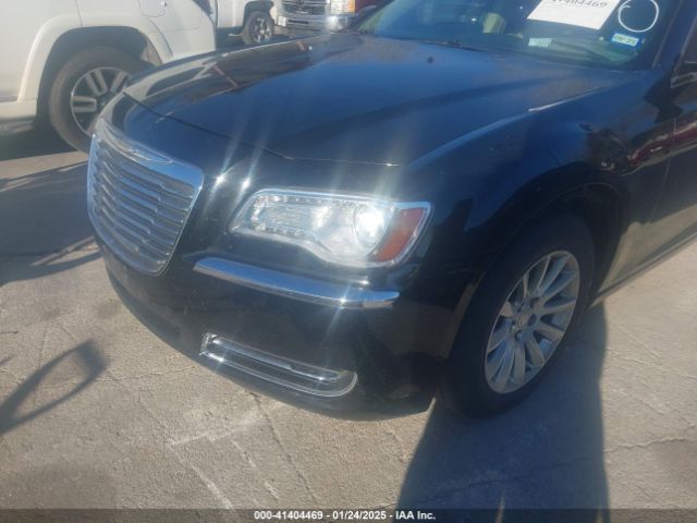 2C3CCAAG0EH105795 Chrysler 300