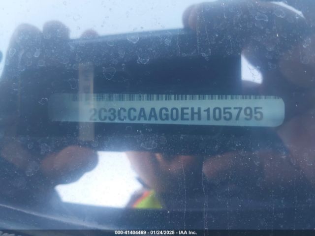 2C3CCAAG0EH105795 Chrysler 300