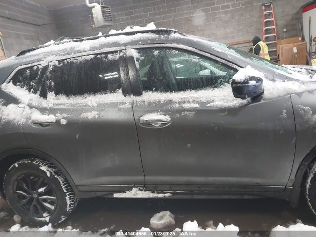 Nissan ROGUE SV 2018 5N1AT2MV6JC766470 Image 13