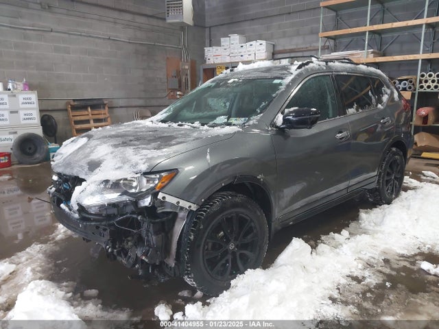 Nissan ROGUE SV 2018 5N1AT2MV6JC766470 Image 2