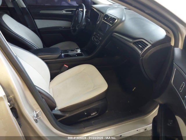 Ford FUSION SE 2019 3FA6P0HD3KR162307 Image 5
