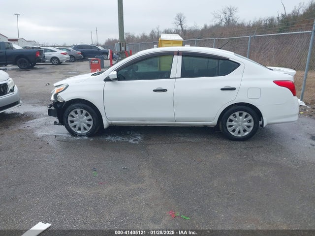 Nissan Versa 1.6 S+ 2017 3N1CN7AP3HL807956 Image 14