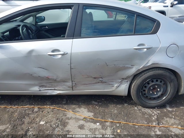 KIA FORTE LX 2016 KNAFX4A64G5498214 Image 6