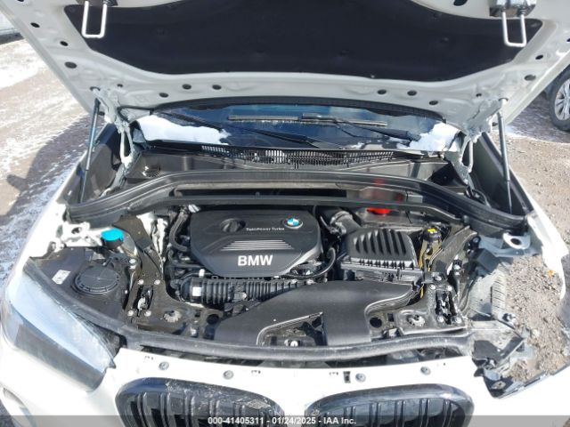 2018 BMW X1 WBXHT3C32J5K31684 Photo 9