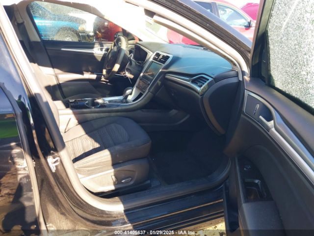 1FA6P0H73G5120160 Ford FUSION SE