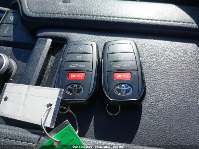 5TDAAAB54RS035909 Toyota Grand Highlander Platinum