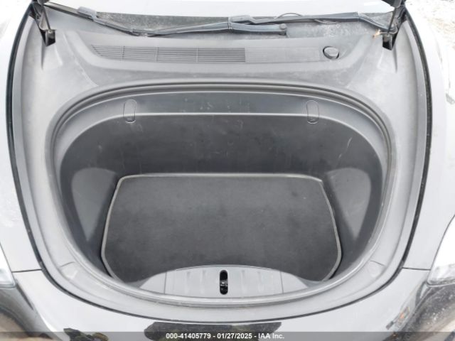 5YJ3E1EB1JF151303 Tesla Model 3 Long Range/performance