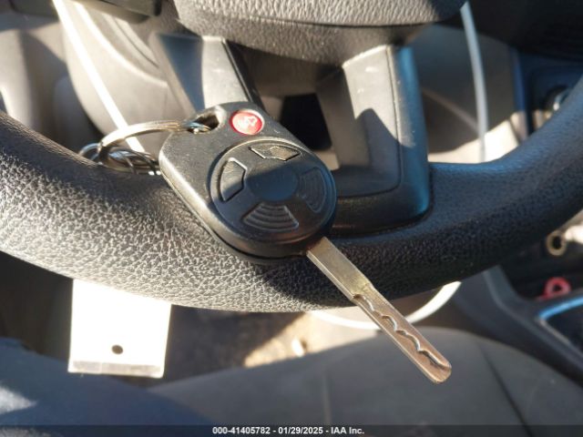 1FMCU0F75HUB12556 Ford ESCAPE S