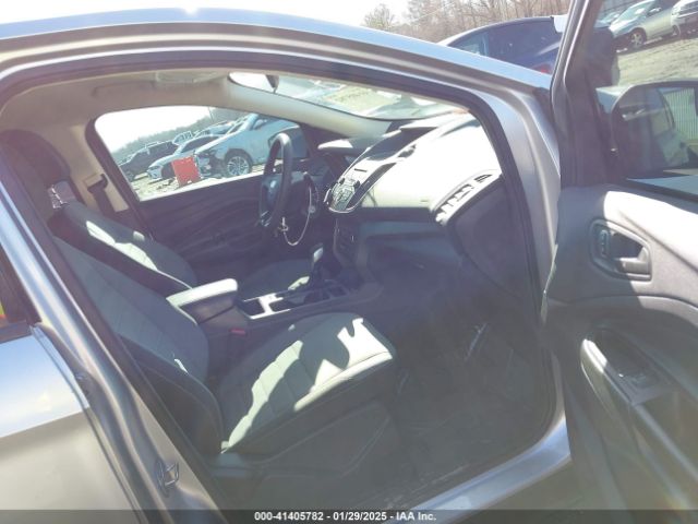 1FMCU0F75HUB12556 Ford ESCAPE S