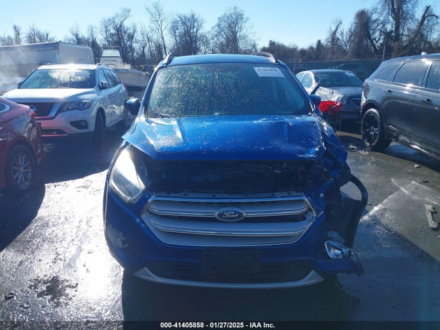 1FMCU9GDXJUA49422 Ford ESCAPE SE