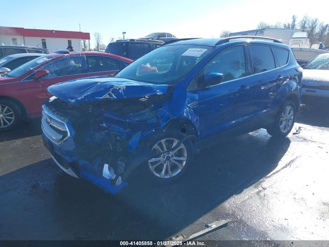 1FMCU9GDXJUA49422 Ford ESCAPE SE