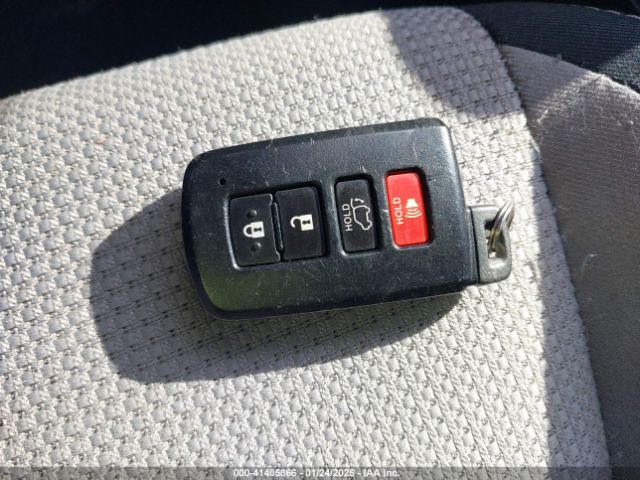 JTMWFREV7JD109373 Toyota Rav4 Adventure/xle