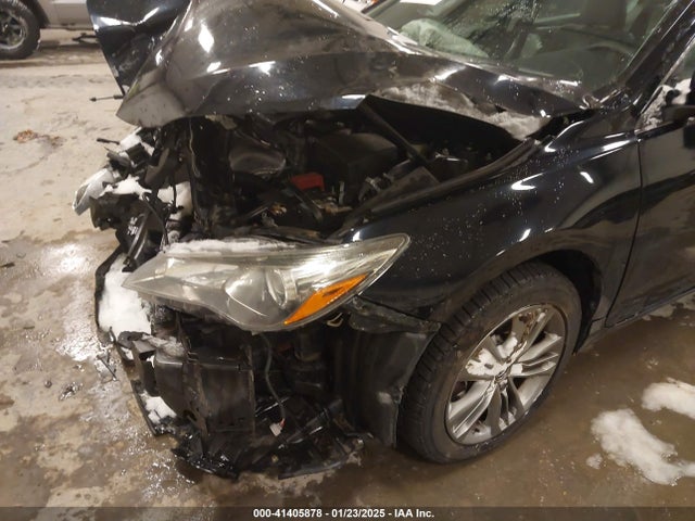 4T1BF1FK0FU113921 Toyota CAMRY SE