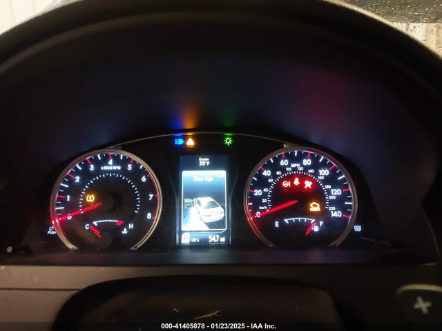 4T1BF1FK0FU113921 Toyota CAMRY SE