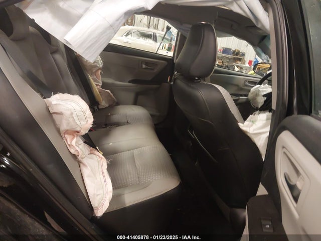 4T1BF1FK0FU113921 Toyota CAMRY SE