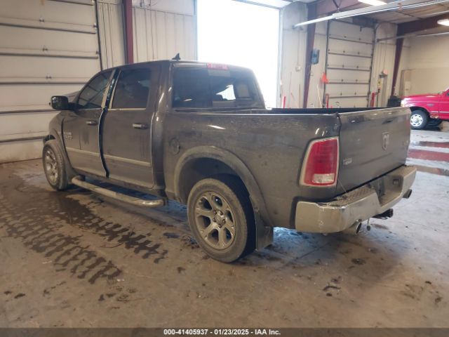 1C6RR7NT8JS213624 RAM 1500 Laramie  4x4 5'7 Box