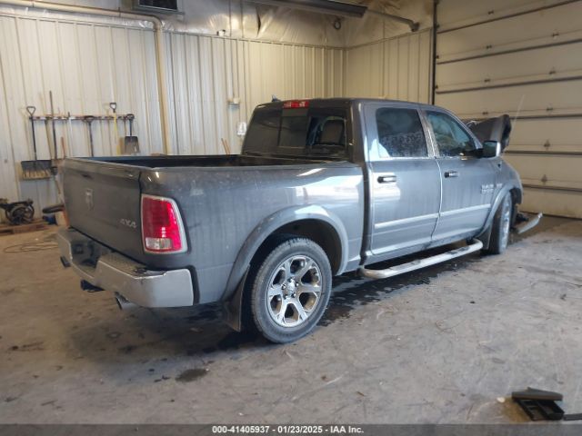 1C6RR7NT8JS213624 RAM 1500 Laramie  4x4 5'7 Box