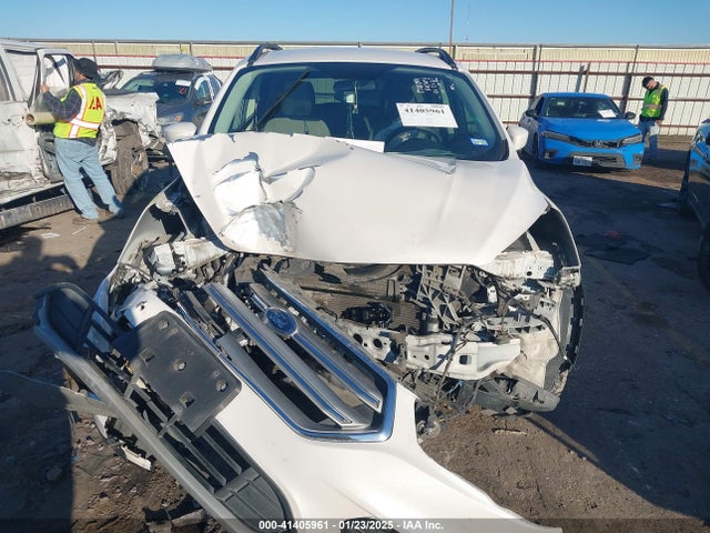 1FMCU0GD8JUD58396 Ford ESCAPE SE