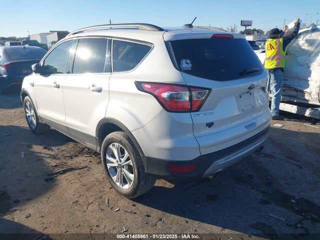 1FMCU0GD8JUD58396 Ford ESCAPE SE