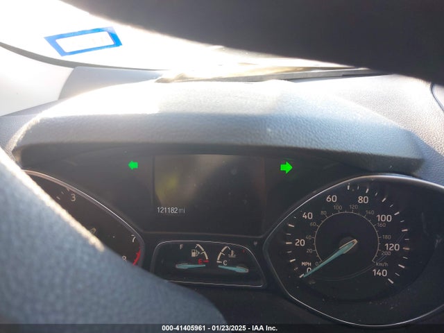 1FMCU0GD8JUD58396 Ford ESCAPE SE
