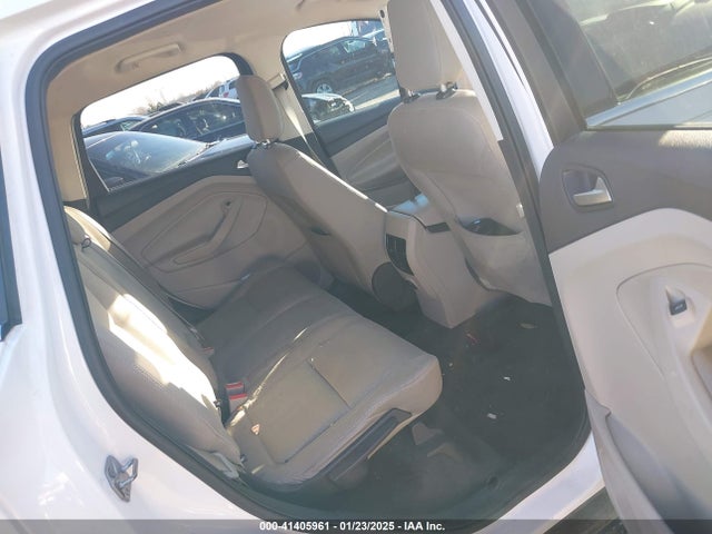 1FMCU0GD8JUD58396 Ford ESCAPE SE