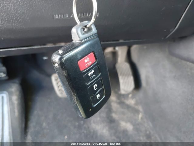 4T1BD1FK2FU151740 Toyota Camry Hybrid Xle