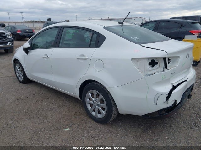 KIA RIO LX 2014 KNADM4A32E6398061 Image 3