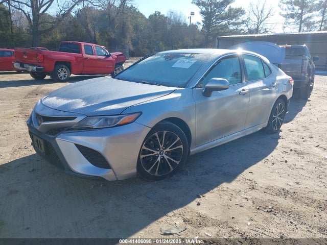 Toyota CAMRY SE 2018 4T1B11HK6JU634047 Image 2