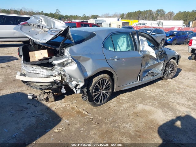 Toyota CAMRY SE 2018 4T1B11HK6JU634047 Image 4