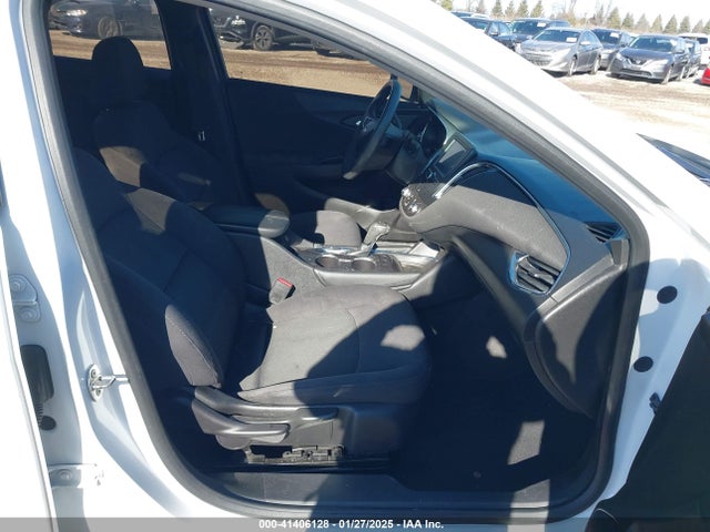 1G1ZE5ST0HF275592 Chevrolet MALIBU 1LT