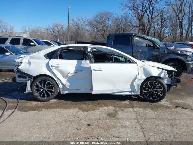 KIA FORTE FE 2022 3KPF24ADXNE474680 Image 13