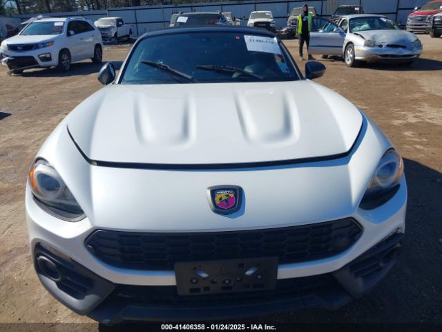 JC1NFAEK2J0139310 Fiat 124 Spider Abarth