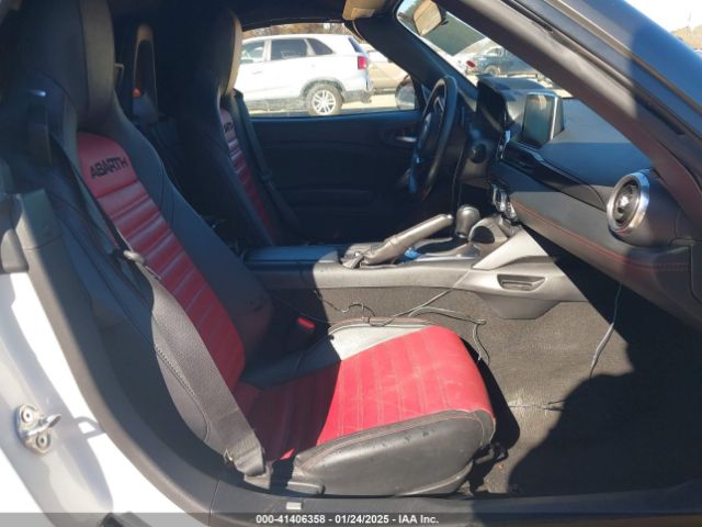 JC1NFAEK2J0139310 Fiat 124 Spider Abarth