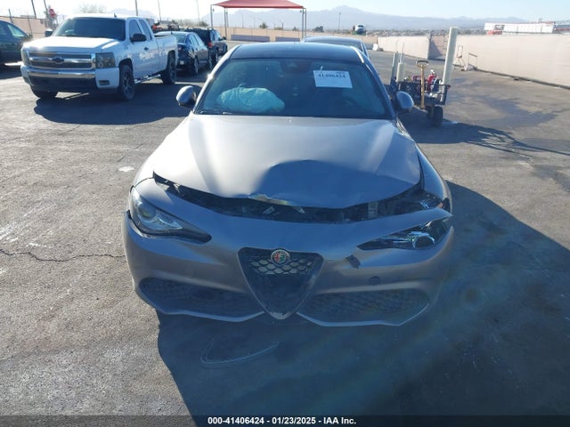 ZARFAMBN0K7601674 Alfa Romeo Giulia Ti Sport Rwd