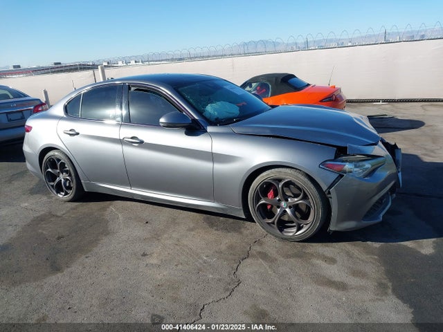 ZARFAMBN0K7601674 Alfa Romeo Giulia Ti Sport Rwd