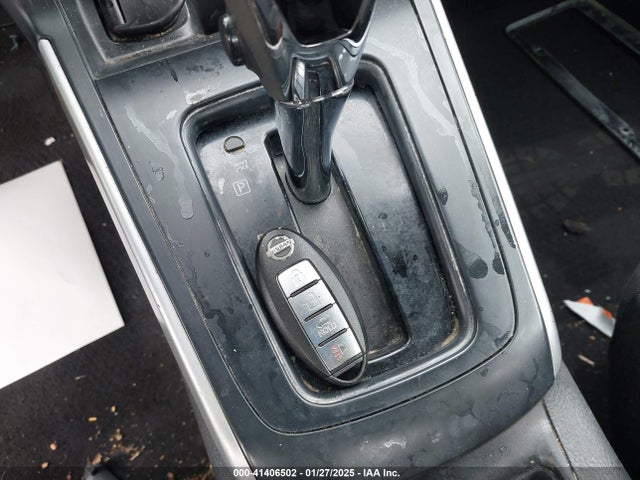 3N1AB7AP8HY300389 Nissan SENTRA SV